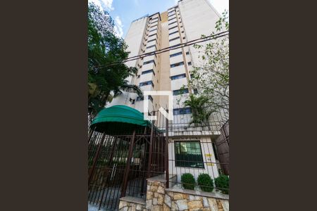 Apartamento à venda com 80m², 3 quartos e 1 vaga Apartamento à venda com 80m², 3 quartos e 1 vagaFachada