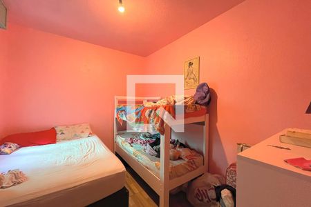 Quarto 2 de casa à venda com 2 quartos, 60m² em Jardim Dona Leopoldina, Porto Alegre