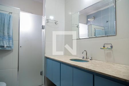 Casa à venda com 300m², 3 quartos e 5 vagas Casa à venda com 300m², 3 quartos e 5 vagasBanheiro da Suíte
