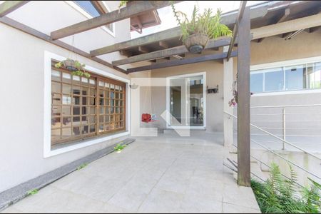 Casa à venda com 249m², 3 quartos e 8 vagasÁrea Externa