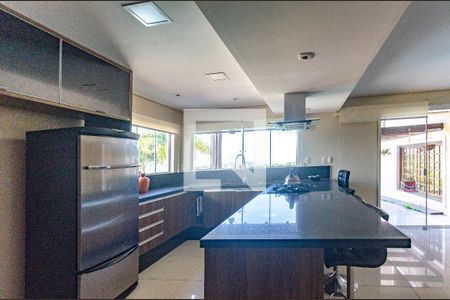 Casa à venda com 249m², 3 quartos e 8 vagasCozinha