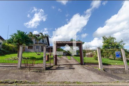 Casa à venda com 249m², 3 quartos e 8 vagasFachada