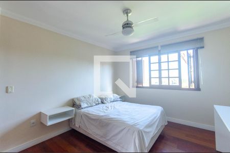 Casa à venda com 249m², 3 quartos e 8 vagasQuarto 3