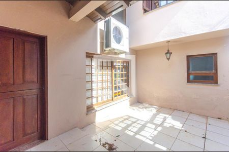 Casa à venda com 249m², 3 quartos e 8 vagasÁrea Externa