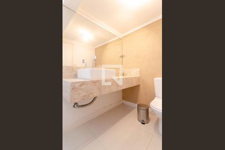 Casa à venda com 249m², 3 quartos e 8 vagasLavabo