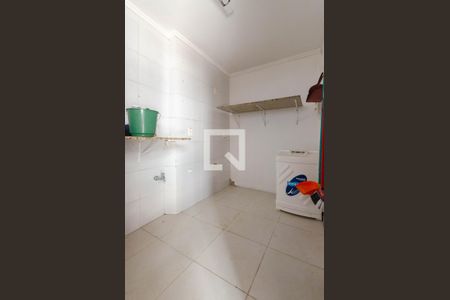 Casa à venda com 249m², 3 quartos e 8 vagasÁrea de Serviço