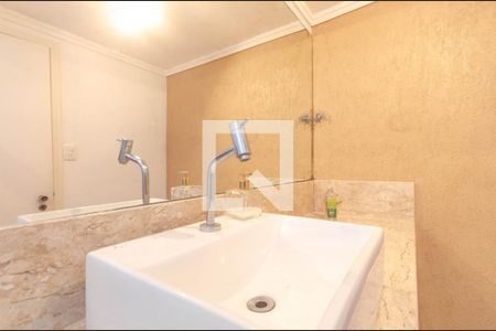 Casa à venda com 249m², 3 quartos e 8 vagasLavabo