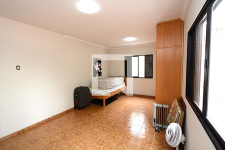 Casa à venda com 167m², 4 quartos e 2 vagasSuíte 3