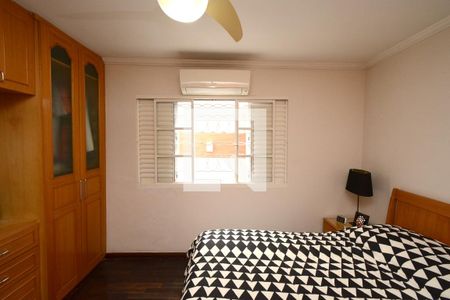 Casa à venda com 167m², 4 quartos e 2 vagasSuíte 1