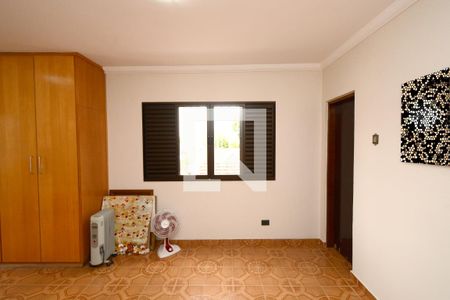 Casa à venda com 167m², 4 quartos e 2 vagasSuíte 3