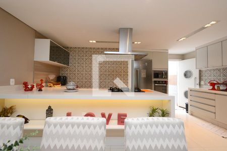 Casa à venda com 167m², 4 quartos e 2 vagasCozinha