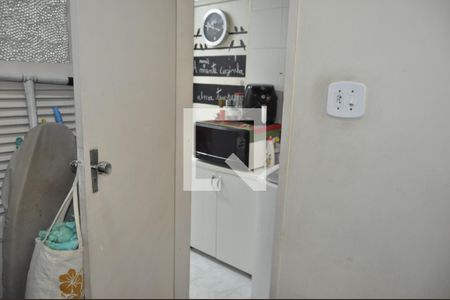 Apartamento à venda com 60m², 3 quartos e 1 vagaÁrea de Serviço