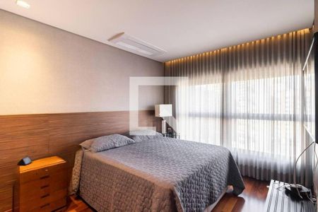 Apartamento à venda com 373m², 3 quartos e 6 vagas