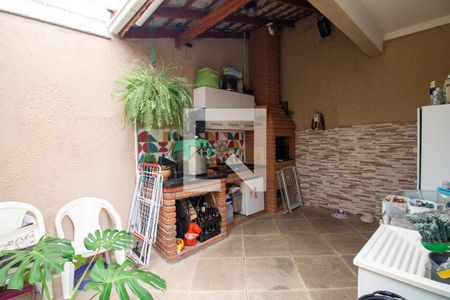 Casa à venda com 132m², 3 quartos e 3 vagas Casa à venda com 132m², 3 quartos e 3 vagasÁrea de Serviço