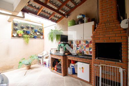 Casa à venda com 132m², 3 quartos e 3 vagas Casa à venda com 132m², 3 quartos e 3 vagasChurrasqueira