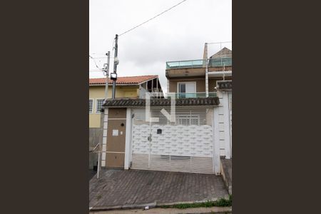 Casa à venda com 132m², 3 quartos e 3 vagas Casa à venda com 132m², 3 quartos e 3 vagasFachada da Casa