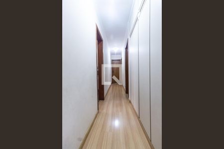 Apartamento à venda com 170m², 4 quartos e 3 vagas Apartamento à venda com 170m², 4 quartos e 3 vagasCorredor