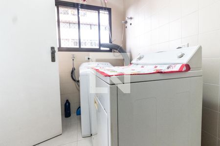 Apartamento à venda com 170m², 4 quartos e 3 vagas Apartamento à venda com 170m², 4 quartos e 3 vagasÁrea de serviço