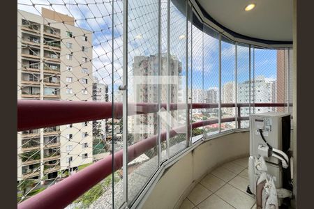 Apartamento para alugar com 144m², 3 quartos e 3 vagas Apartamento para alugar com 144m², 3 quartos e 3 vagasVaranda da Suite 3