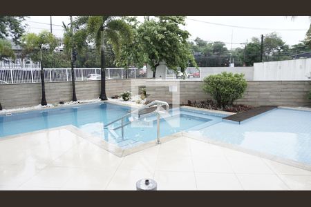 Apartamento à venda com 35m², 1 quarto e 1 vagaÁrea comum - Piscina