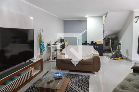 Casa à venda com 460m², 5 quartos e 6 vagas Casa à venda com 460m², 5 quartos e 6 vagasSala de TV