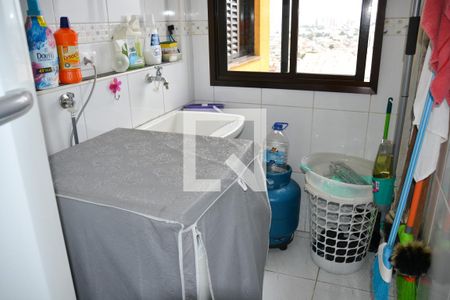Apartamento à venda com 150m², 3 quartos e 2 vagas Apartamento à venda com 150m², 3 quartos e 2 vagasÁrea de Serviço