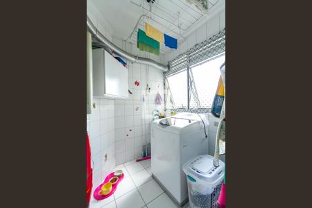 Apartamento à venda com 83m², 3 quartos e 2 vagas Apartamento à venda com 83m², 3 quartos e 2 vagasÁrea de Serviço