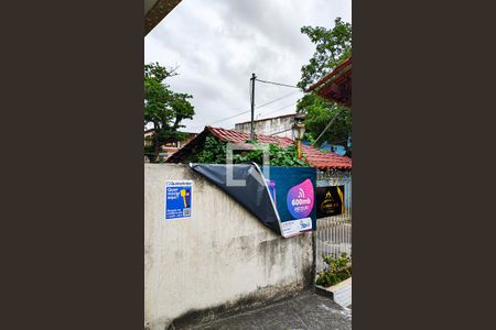 Casa à venda com 240m², 5 quartos e 3 vagas Casa à venda com 240m², 5 quartos e 3 vagasplaquinha