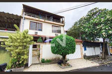 Casa à venda com 240m², 5 quartos e 3 vagas Casa à venda com 240m², 5 quartos e 3 vagasfachada do imovel