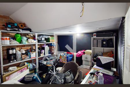 Casa à venda com 240m², 5 quartos e 3 vagas Casa à venda com 240m², 5 quartos e 3 vagasdeposito