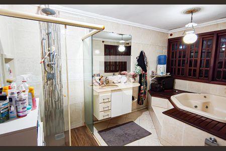 Casa à venda com 240m², 5 quartos e 3 vagas Casa à venda com 240m², 5 quartos e 3 vagasbanheiro quarto 4