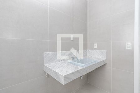 Apartamento à venda com 227m², 3 quartos e 4 vagas Apartamento à venda com 227m², 3 quartos e 4 vagasBanheiro 1 da Suíte 1