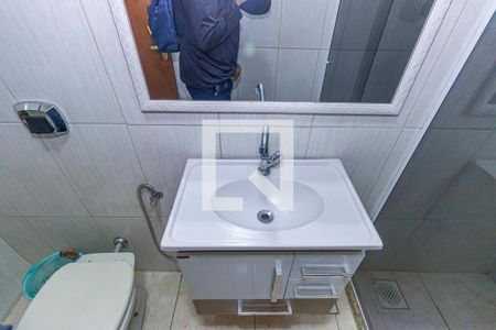 Apartamento à venda com 140m², 3 quartos e 1 vaga Apartamento à venda com 140m², 3 quartos e 1 vagaBanheiro 2
