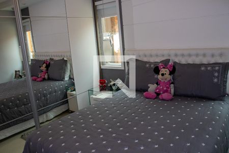 Casa de condomínio à venda com 360m², 4 quartos e 3 vagas Casa de condomínio à venda com 360m², 4 quartos e 3 vagasQuarto Principal