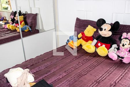 Casa de condomínio à venda com 360m², 4 quartos e 3 vagas Casa de condomínio à venda com 360m², 4 quartos e 3 vagasQuarto 4