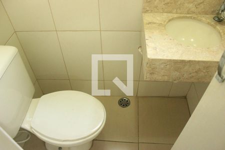 Casa à venda com 180m², 3 quartos e sem vagaLavabo