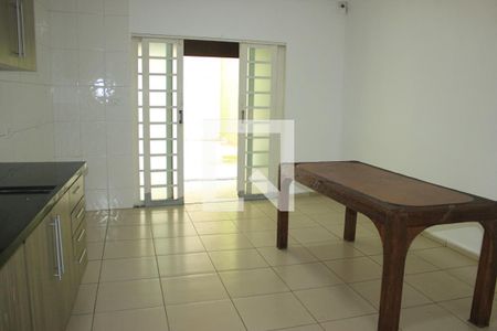 Casa à venda com 180m², 3 quartos e sem vagaCozinha
