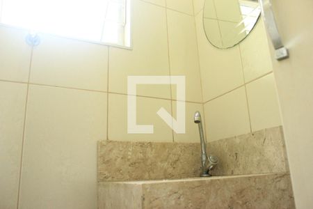 Casa à venda com 180m², 3 quartos e sem vagaLavabo