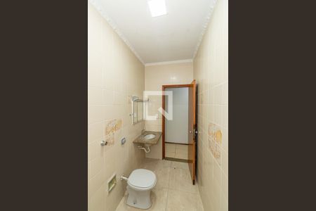 Casa à venda com 230m², 3 quartos e 4 vagas Casa à venda com 230m², 3 quartos e 4 vagasBanheiro Social 1