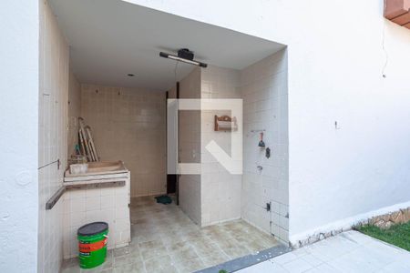 Casa à venda com 371m², 5 quartos e 8 vagas Casa à venda com 371m², 5 quartos e 8 vagasÁrea de serviço