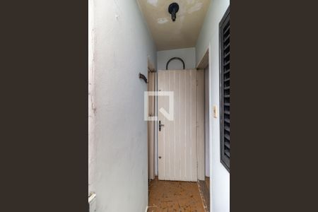 Casa à venda com 150m², 4 quartos e 2 vagas Casa à venda com 150m², 4 quartos e 2 vagasAcesso para o Corredor Lateral