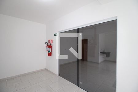 Apartamento para alugar com 40m², 2 quartos e sem vagaÁrea comum - Salão de festas