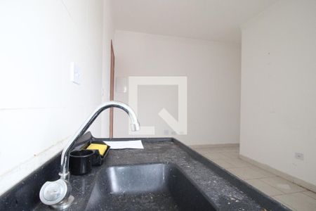 Sala/Cozinha e Área de Serviço de apartamento para alugar com 2 quartos, 40m² em Jardim Nordeste, São Paulo