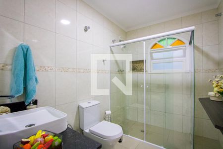 Casa à venda com 225m², 2 quartos e 2 vagas Casa à venda com 225m², 2 quartos e 2 vagasBanheiro social