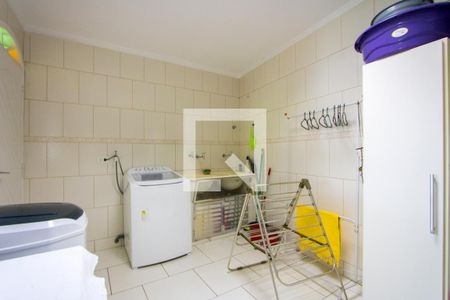 Casa à venda com 225m², 2 quartos e 2 vagas Casa à venda com 225m², 2 quartos e 2 vagasCozinha