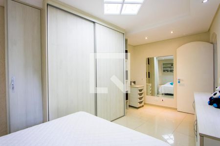 Casa à venda com 225m², 2 quartos e 2 vagas Casa à venda com 225m², 2 quartos e 2 vagasQuarto 2