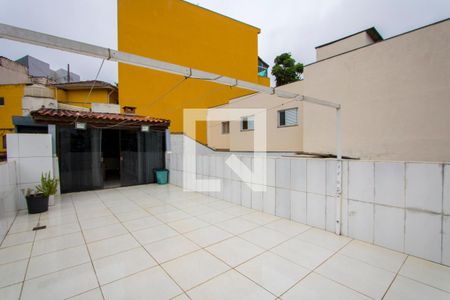 Casa à venda com 225m², 2 quartos e 2 vagas Casa à venda com 225m², 2 quartos e 2 vagasCobertura