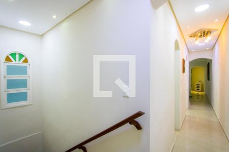Casa à venda com 225m², 2 quartos e 2 vagas Casa à venda com 225m², 2 quartos e 2 vagasCorredor