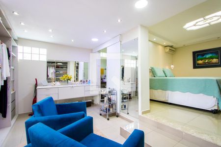 Casa à venda com 225m², 2 quartos e 2 vagas Casa à venda com 225m², 2 quartos e 2 vagasCloset do quarto 1