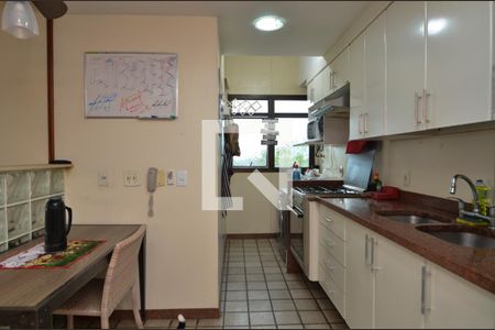 Apartamento à venda com 86m², 2 quartos e 1 vagaCozinha